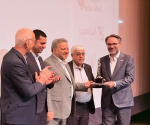 حاتمی مدیر برجسته صنعت فولاد کشور در سال ۱۴۰۴ در بخش دولتی و عمومی شد