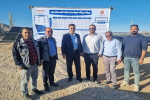 بازدید مدیر عامل شرکت آلومینای ایران از نیروگاه خورشیدی