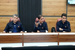 تقدیر از برگزیدگان HSE فولاد خوزستان در پنجمین جلسه کمیته عالی
