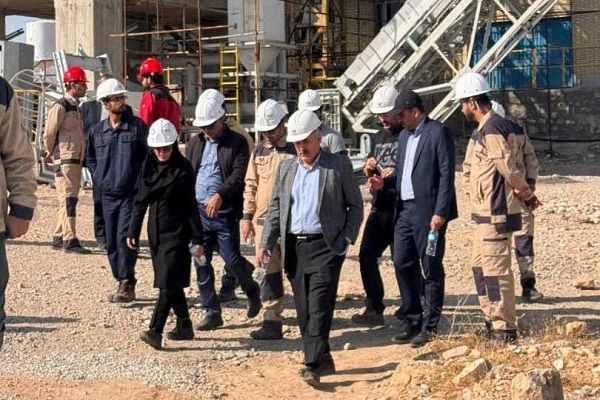 کارخانه آهک هیدراته پلدختر