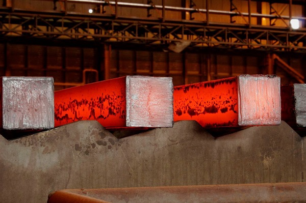 بومی‌ سازی آجر نیمه‌ سنگین شاموتی