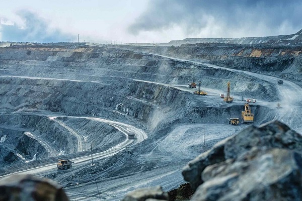 صنعت و معدن