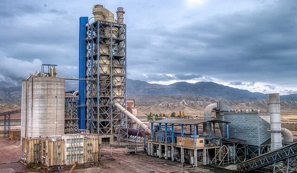 کارخانه سیمان سفید ازنا