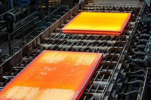 صنعت فولاد ایران چگونه از لبه آسیب‌پذیری عبور می‌کند؟