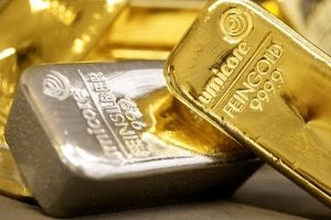 سقوط قیمت طلا جهانی؛ نقره با چه قیمتی معامله شد؟