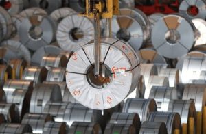 عضو سندیکای لوله و پروفی؛ کاهش قیمت ورق با توزیع محصولات فولادمبارکه