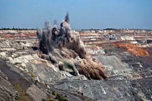 انتقاد خانه معدن از جهش چندبرابری قیمت؛ هشدار به اثر گرانی مواد ناریه بر معادن