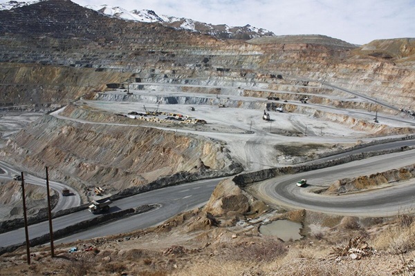 غول معدنی