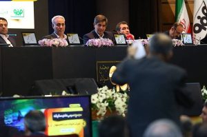 پاسخ مدیرعامل فولاد مبارکه به سهامداران؛ از صادرات تا حمایت از بازنشستگان